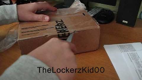 Lockerz Unboxing Wii Game