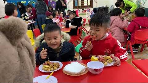 Tiệc buffet Điểm Nà Hin