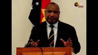 TRAVEL CRITIQUES BRUSHED