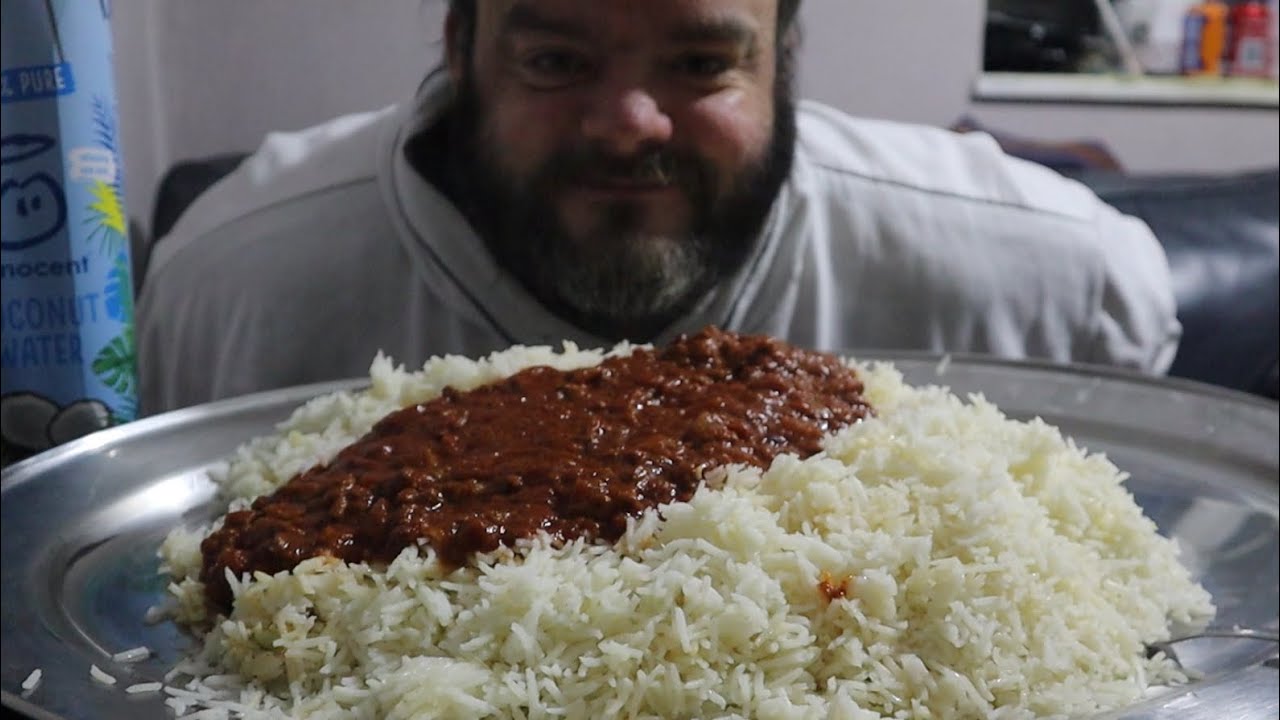 Chilli con carne and rice I almost took my life uk mukbang