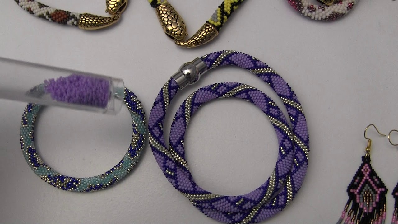 DIY Crochet Seed Bead Friendship Bracelet ¦ The Corner of Craft 