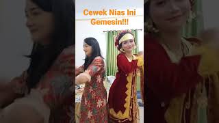 Download Lagu Aksi cewek Nias Sebelum Ke Pelaminan MP3