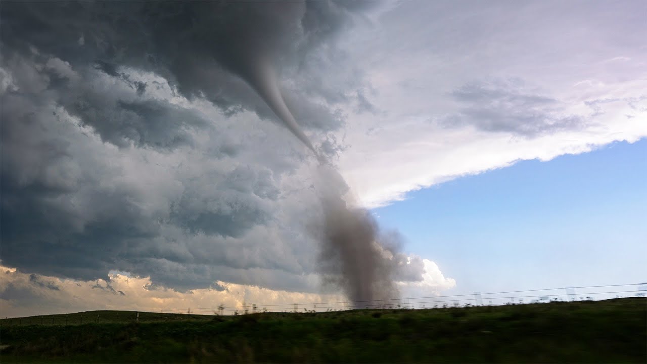 Live Storm Chaser - Kansas - YouTube