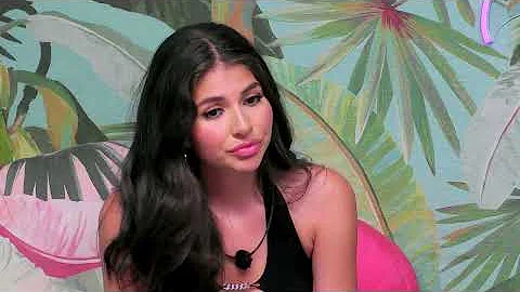 The Gloves Come Off in Kassy’s One-on-One With Leo | Love Island USA on Peacock