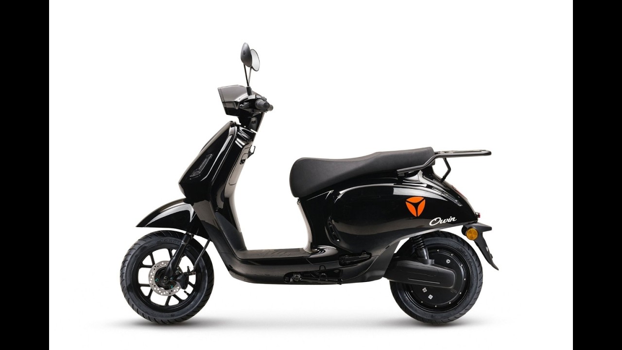 Сравнение стационарного электрического мопеда Yadea Owin мощностью 2,8 кВт и скоростью 28 миль в ...