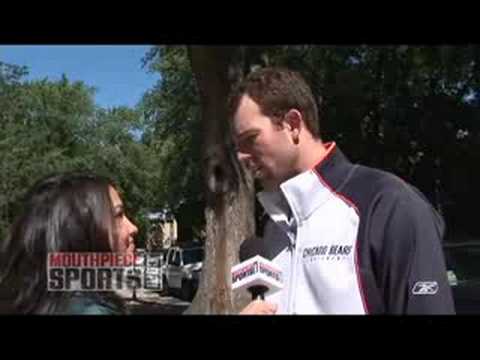 Chicago Bears Robbie Gould and Rashied Davis on th...