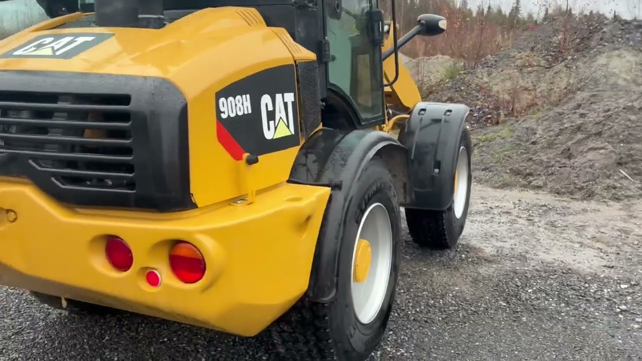 Hjullastare kompakt CAT 908H med redskap