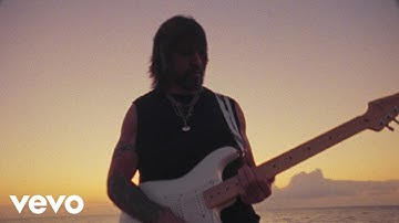 Juanes - Cuando Estamos Tú y Yo (Official Video)