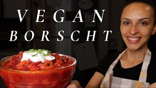 BEET-IFUL BORSCHT (vegan, gluten-free) // the ultimate veggie soup ?