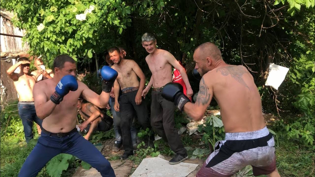 Битва за чекушку видео. Битва за чекушку видео. Пахан битва за чекушку. Битва за чекушку макгрегор. Пахан битва за чекушку.