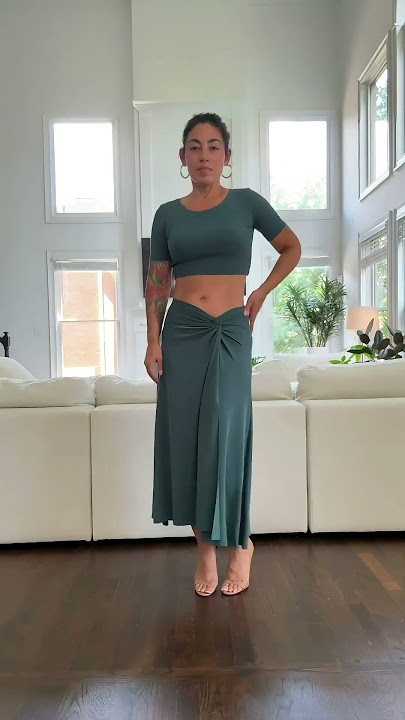 This was a fun and easy sew. I used #S9273 for the tee. For the skirt I used #M8327 ❤️ this so much!