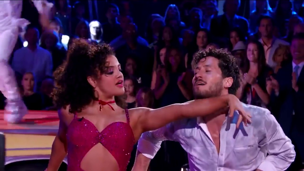 Laurie Hernandez & Val chmerkovskiy - Jazz - Week 4