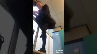 Liseli Etek Altı #tiktok #frikik Liseli Etek Altı #tiktok #frikik