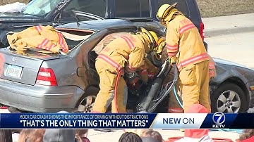 Mock car crash shows the importance of driving without distractions