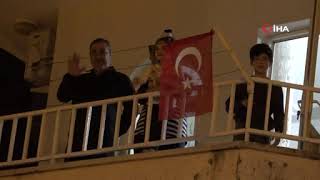 Mardin'de evde kalan vatandaşlara 3 dilde ilahi dinletisi Resimi
