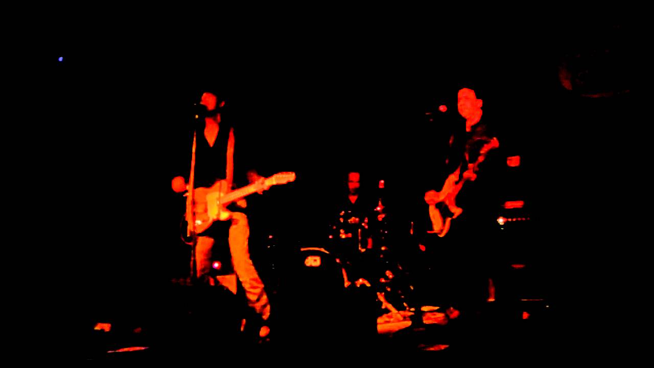 Guarda Eugene Edwards Band - Never Be Subtle Again (2/7) su YouTube Guarda Eugene Edwards Band - Never Be Subtle Again (2/7) su YouTube