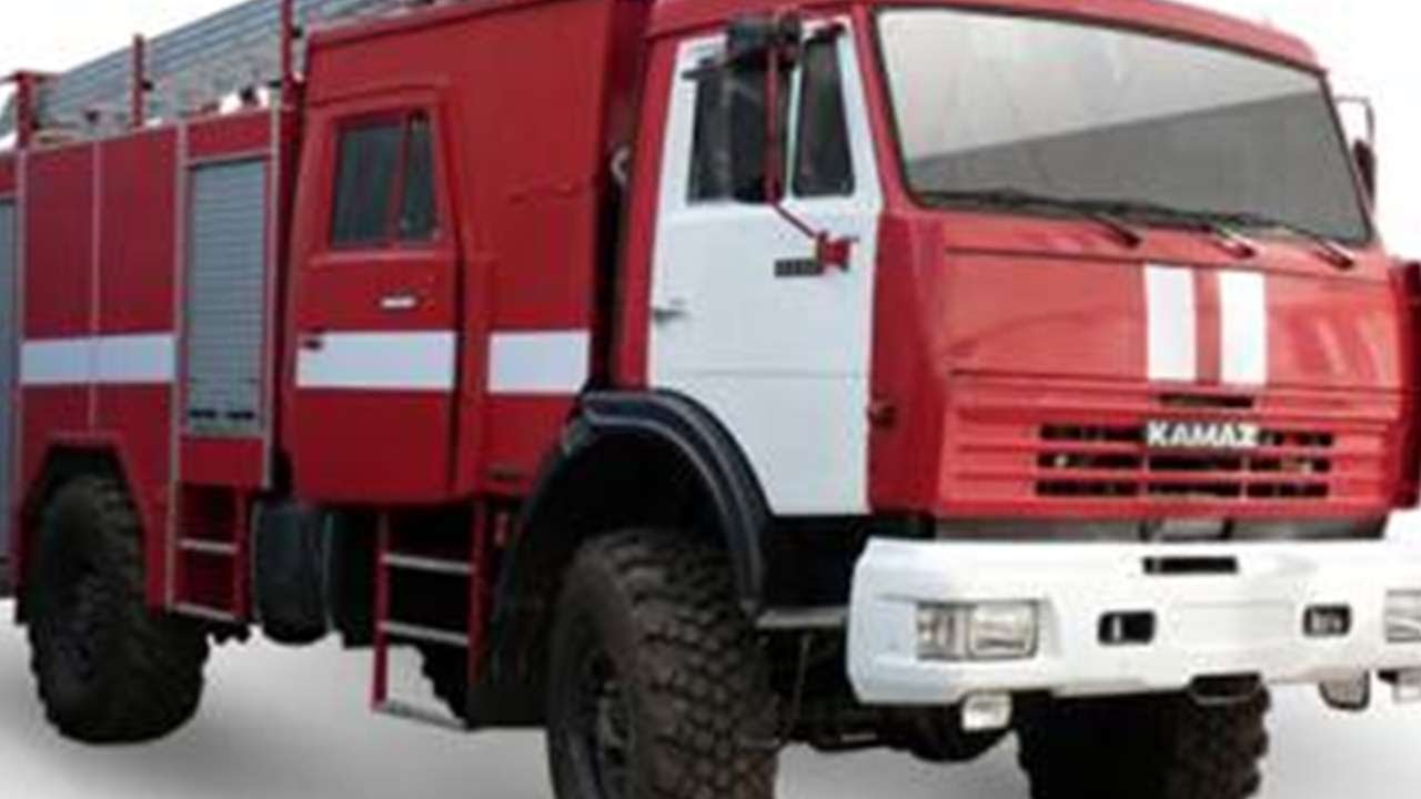 Где стоят пожарные машины Где стоят пожарные машины