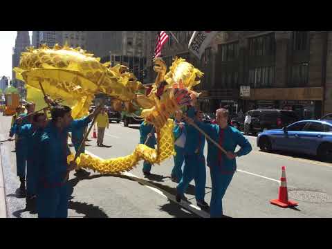 【视频】法轮功洪传世界27周年 各族裔学员纽约游行庆祝