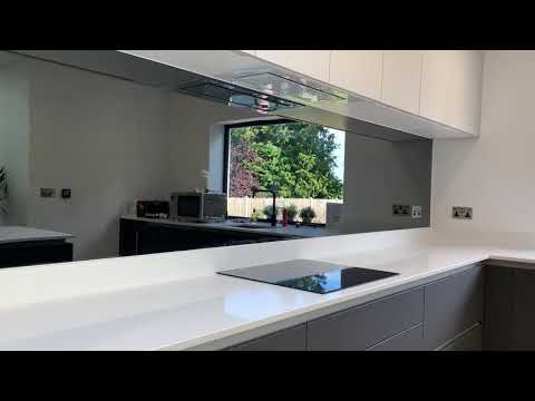 Video: Splashbacks Glass Bespoke Membuka Kemungkinan Reka Bentuk di Dapur