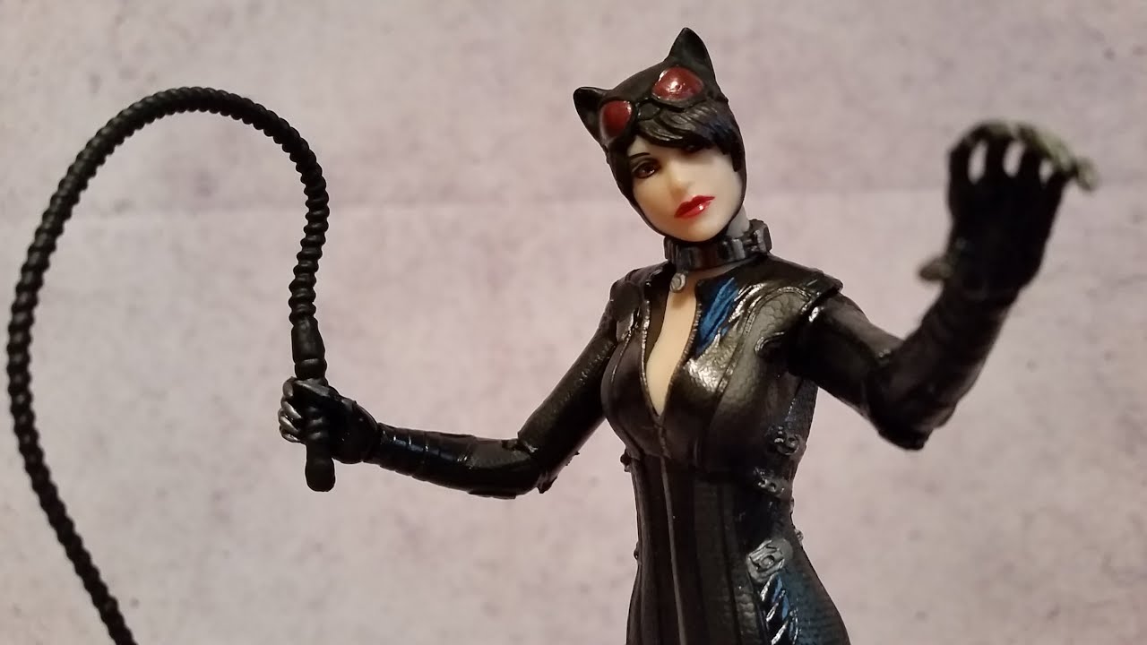 arkham knight catwoman figure