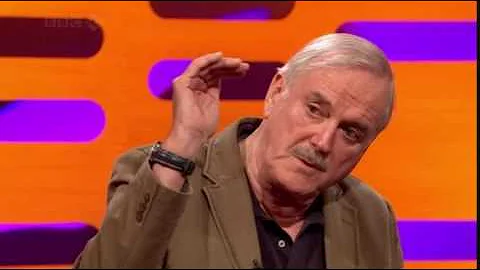 Martin Clunes on The Graham Norton Show (2/5)