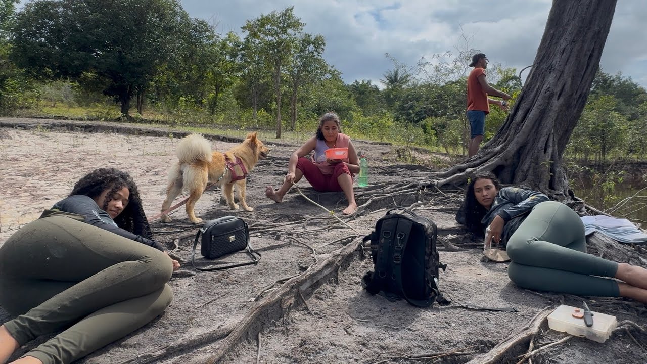 TUDO O QUE EU FIZ EM UM DIA NO INTERIOR! COMEMOS FORMIGA! 