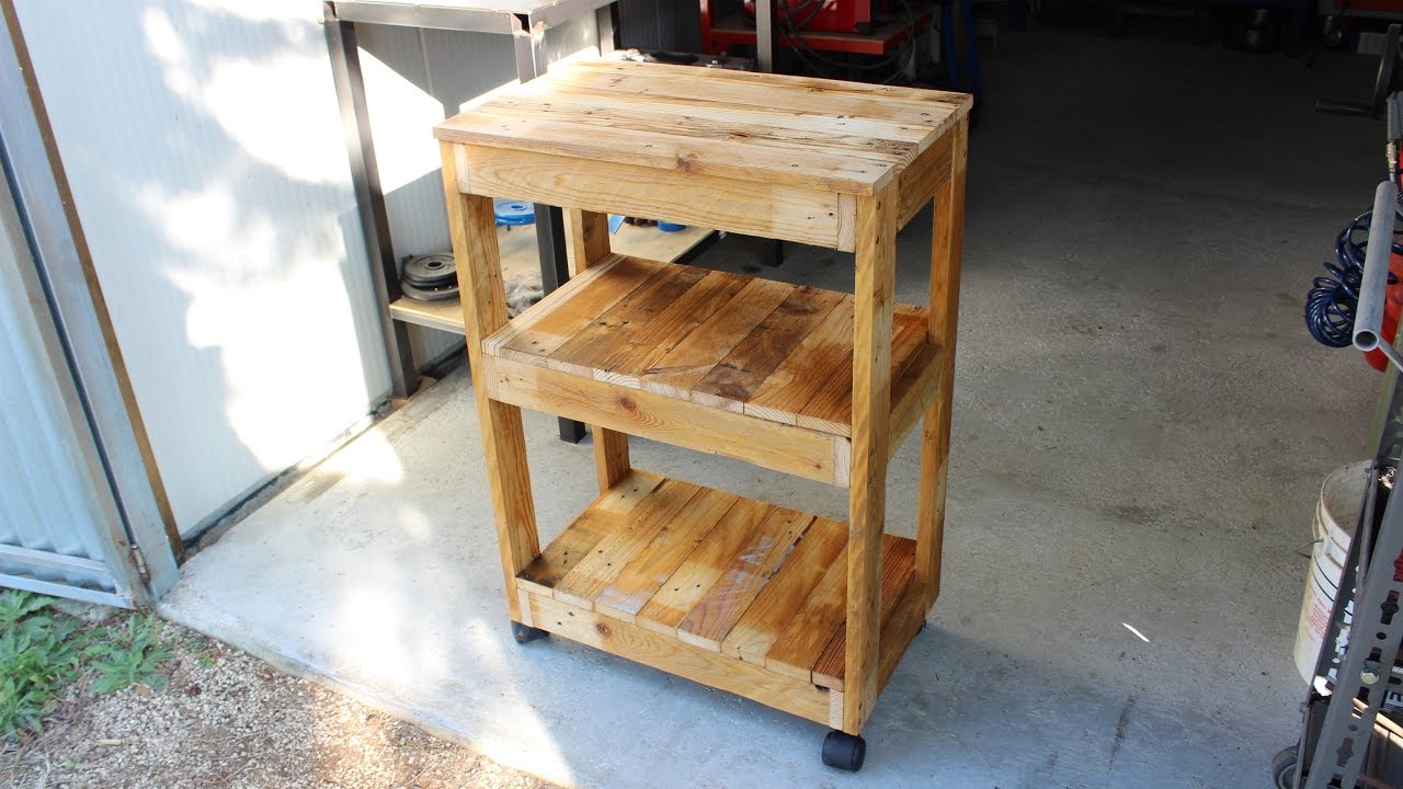 Mobiletto fai da te realizzato con vecchi pallet youtube Costruire con il legno fai da te