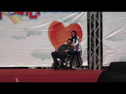 1090104醒吾高中愛心園遊會 教官串場逗趣表演