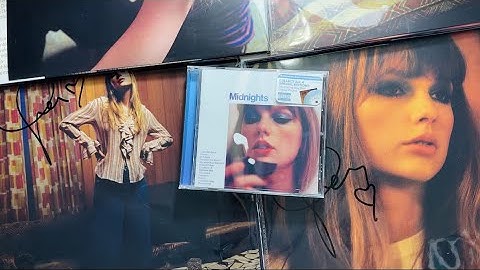 Taylor Swift Midnights Signed CD Unboxing 2022.