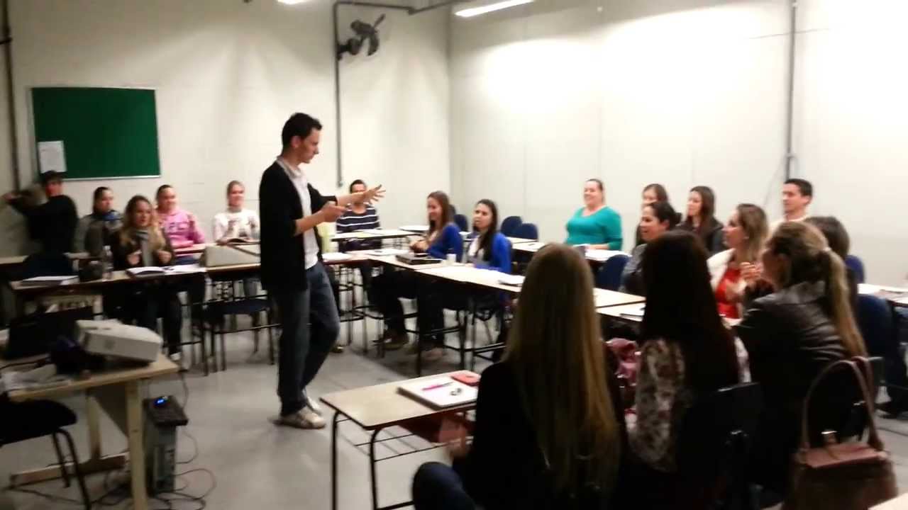 Sonoplastia - Chuva com as mãos.