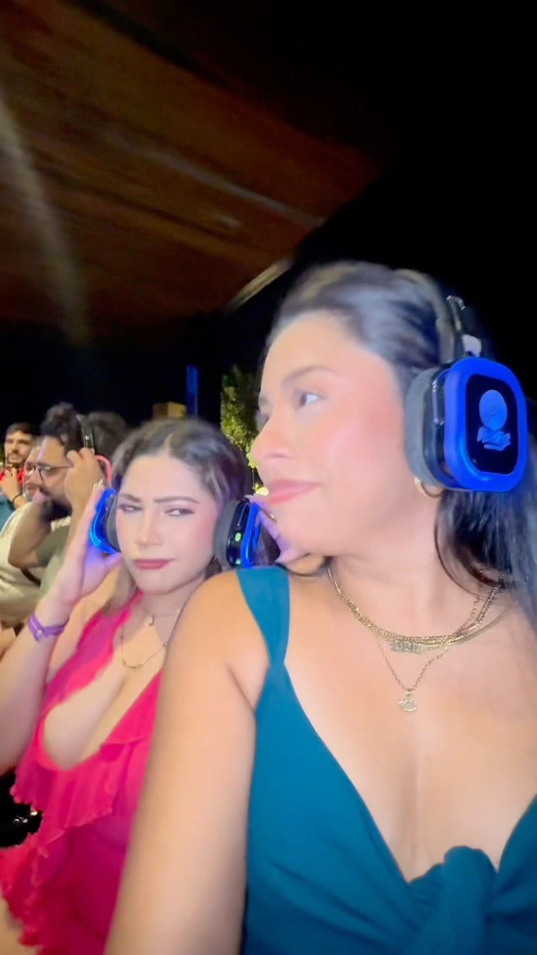 Fuimos a una fiesta silenciosa por primera vez ?