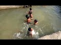 गाँव के तालाब में बच्चे कैसे नहाते हैं | village me Children ka snan