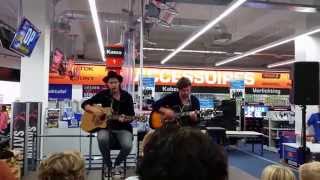 Kensington - We Are The Young (Live, Korte Sfeerimpressie Saturn Amersfoort)