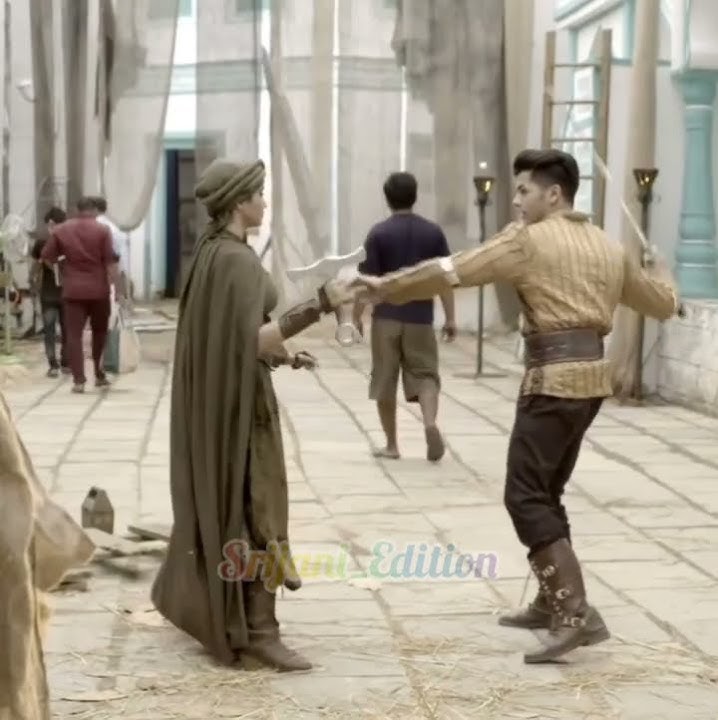 Siddharth teaching Ashi VS Siddharth teaching Avneet♥ (Not for comparison, JUST FOR FUN)