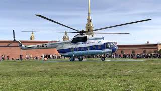 Взлет вертолета Ми-8П(С) RA-25775 рядом с Петропавловской Крепостью