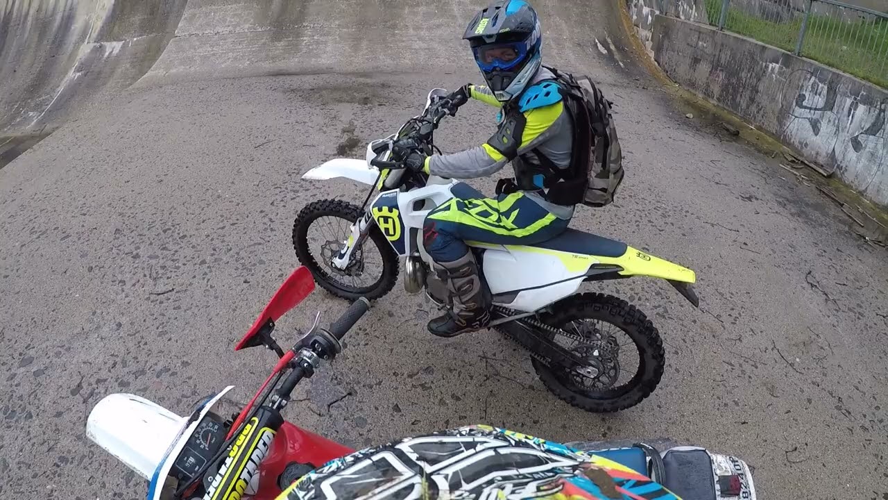 Club Enduro Kiamika avec la XR200 !