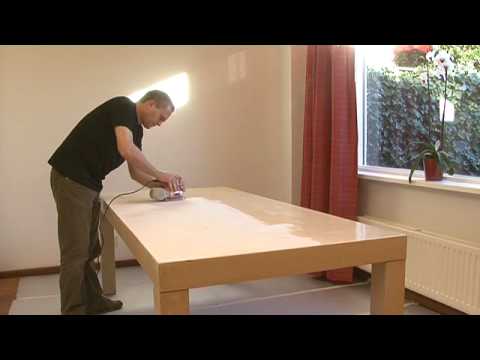 Houten tafel verven rambo pantser lak hout interieur youtube Tafel schuren en lakken