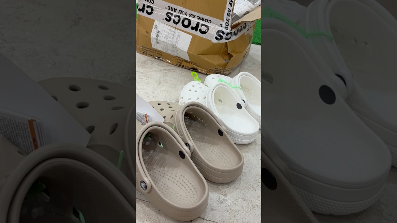 unboxing my crocs 