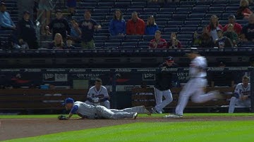 NYM@ATL: Johnson reaches on throwing error