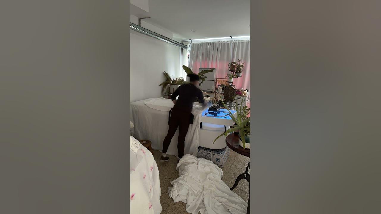 how-to-change-sheets-on-my-head-spa-bed-in-less-than-35-seconds
