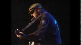 Neil Young - Live -  Solo - Acoustic Guitar - Crime in the City