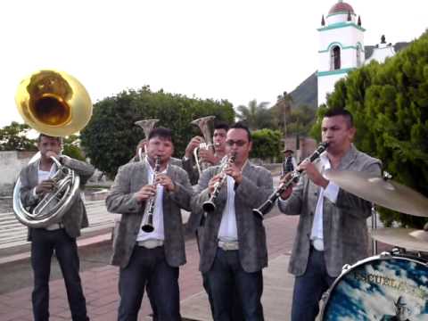 banda tierra santa en vivo,arriva pichataro