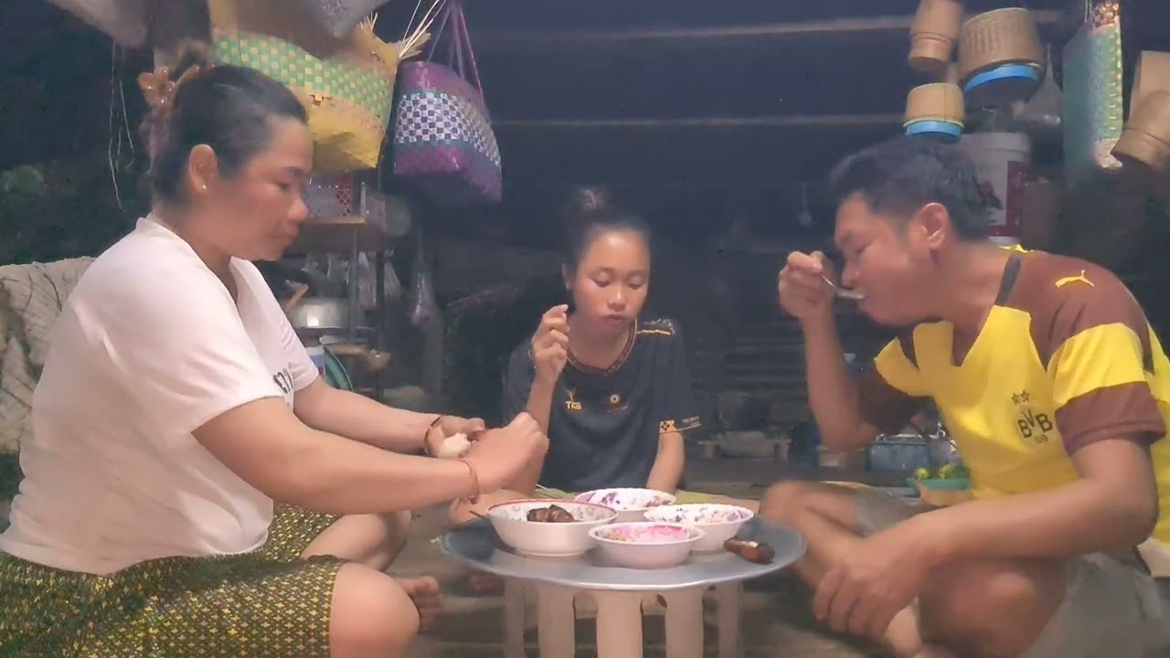 กินข้าวแลงกับแกงเขียวน้อยไส่ใบหอมบั่วแชบคืเก่า24 กุมภาพันธ์ ค.ศ. 2026