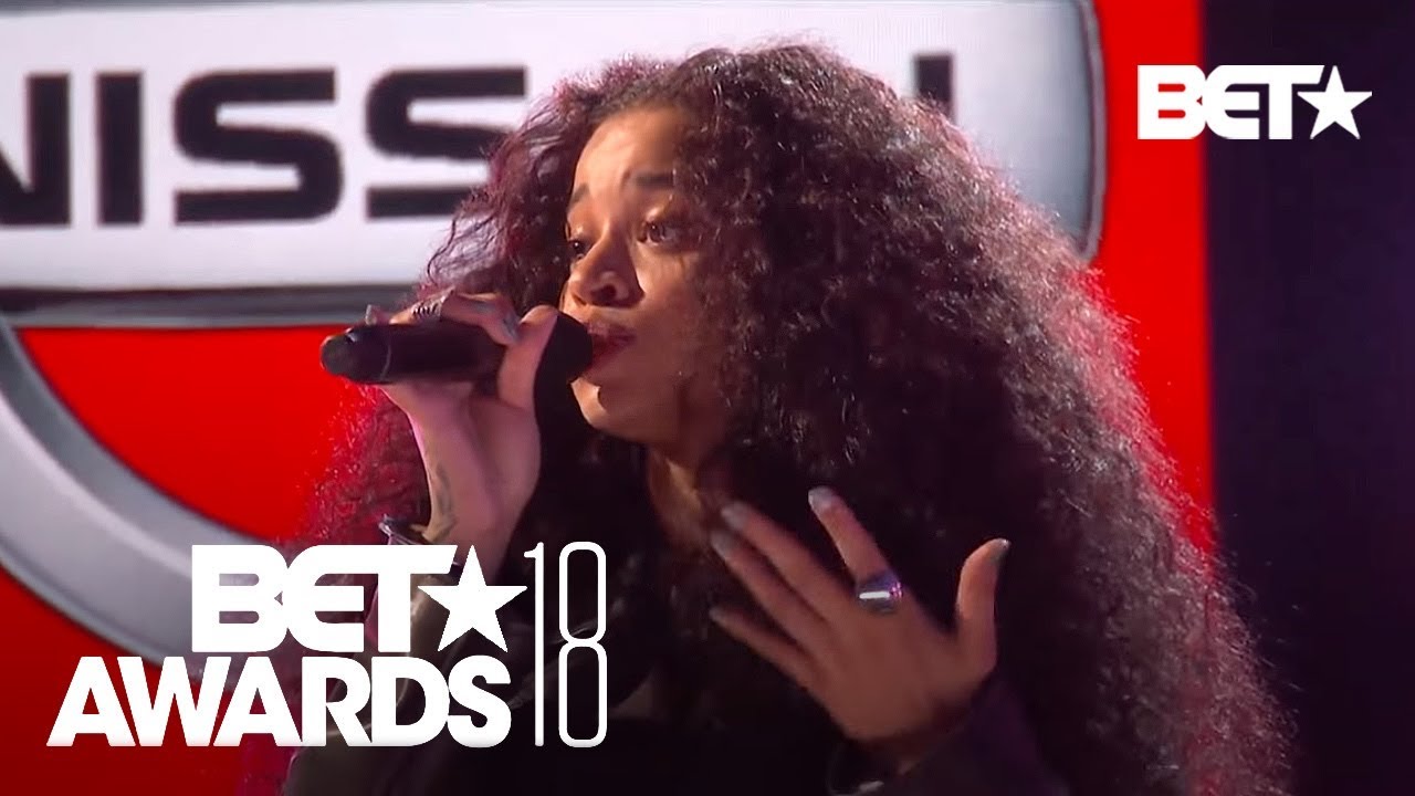 Ella Mai Performs Boo'd Up At 2018 BET Awards