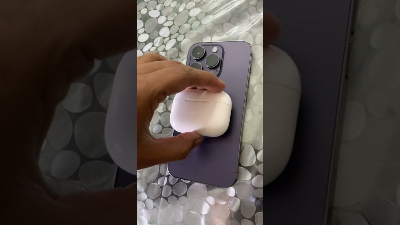 AirPods Reverse Wireless Charging Via IPhone 14 Pro Iphone Shorts