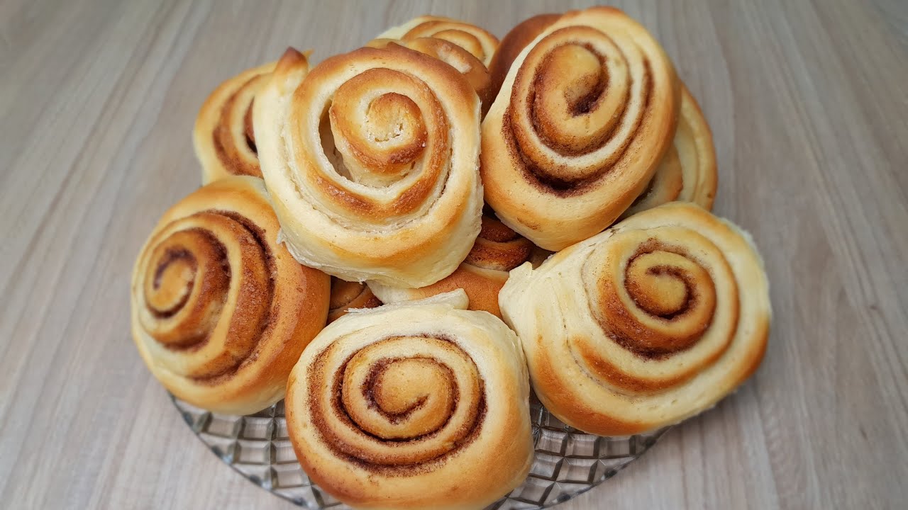 Zimtschnecken // Cinnamon Rolls // Улитки с кардамоном - YouTube