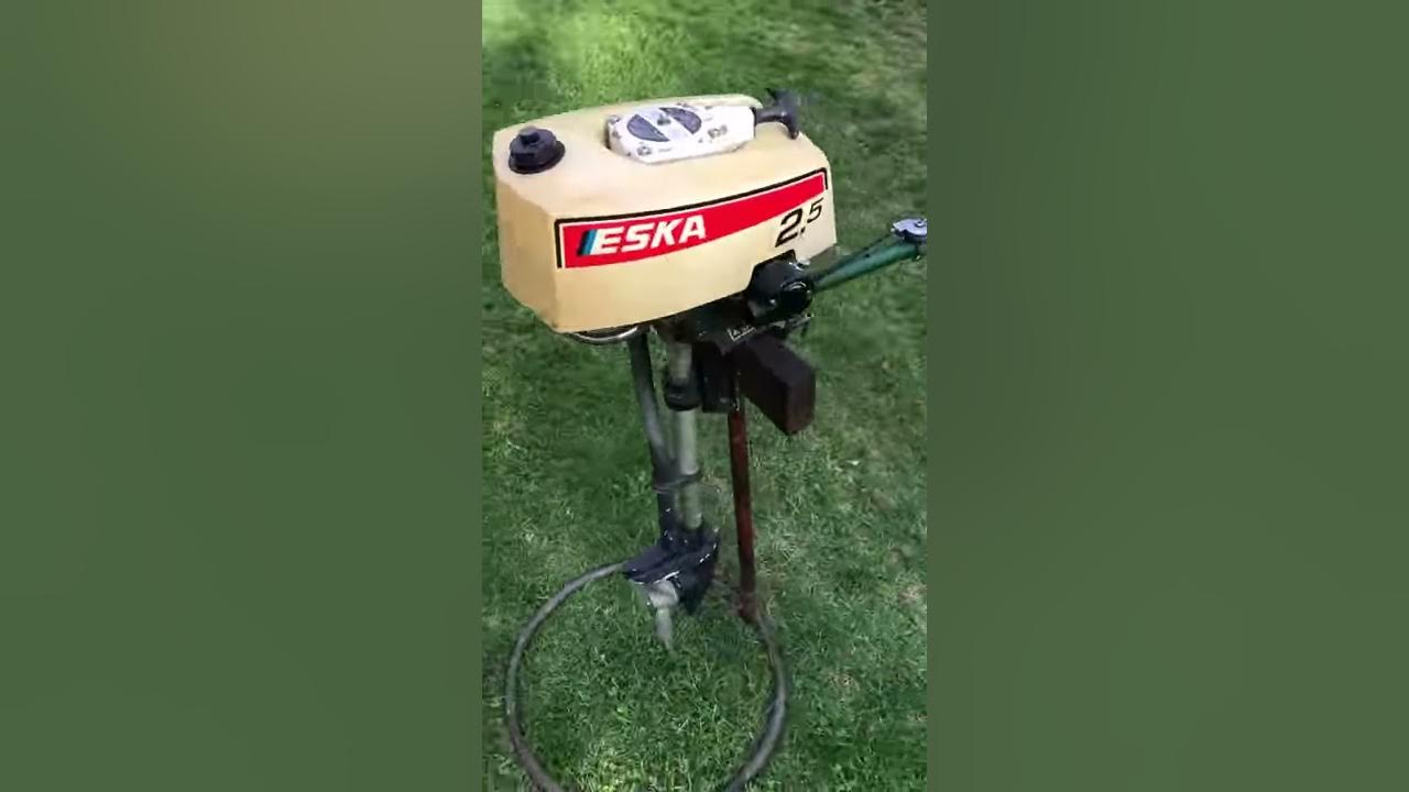 ESKA 2.5 HP outboard motor - YouTube