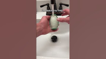 I can’t stop using this lint roller! 25% off, link in bio!#neatfreak #cleaningaddict ￼