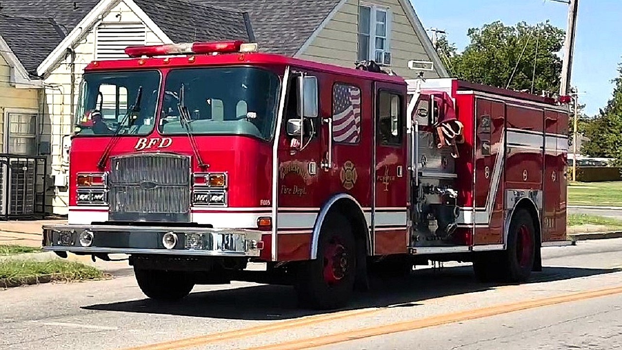 Bartlesville Fire Department Reserve Engine 4 Responding YouTube
