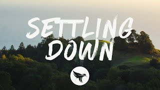 Miranda Lambert - Settling Down (Lyrics)